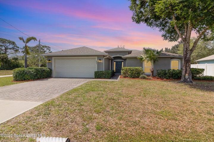691 Belvedere Road NW, Palm Bay