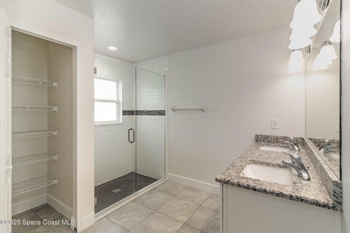 SPA LIKE Primary Bathroom...HUGE Linen Closet...