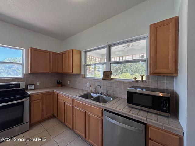 9590 Primrose Drive, Micco, FL, 32976 photo 6