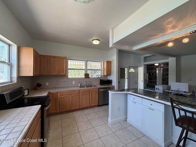 9590 Primrose Drive, Micco, FL, 32976 photo 7