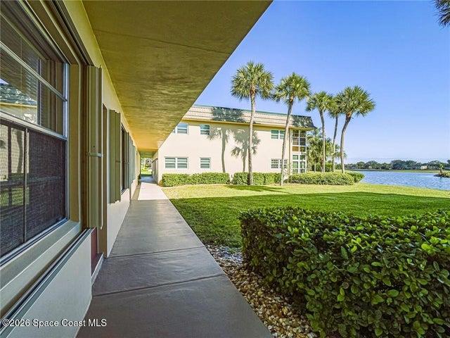 36 Vista Gardens Trail 103, Vero Beach, FL, 32962 photo 4