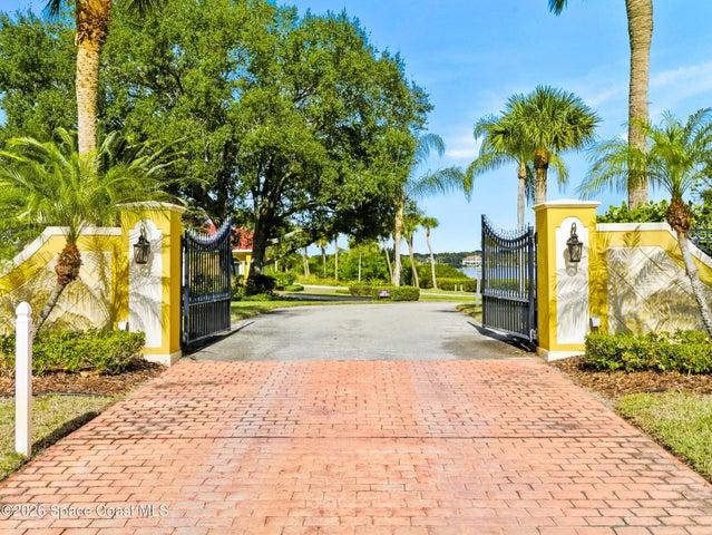 265 Stewart Drive, Merritt Island, FL, 32952 photo 4