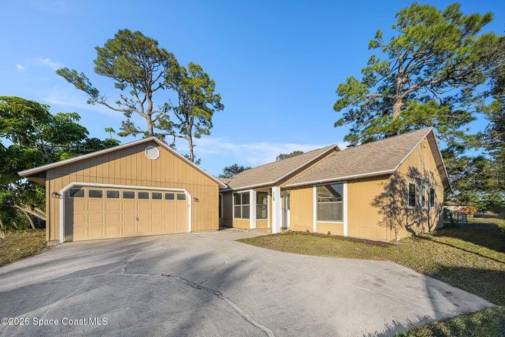 110 Cardinal Drive, Sebastian