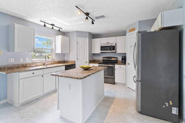 1531 Vista Lake Circle, Melbourne, FL, 32904 photo 14
