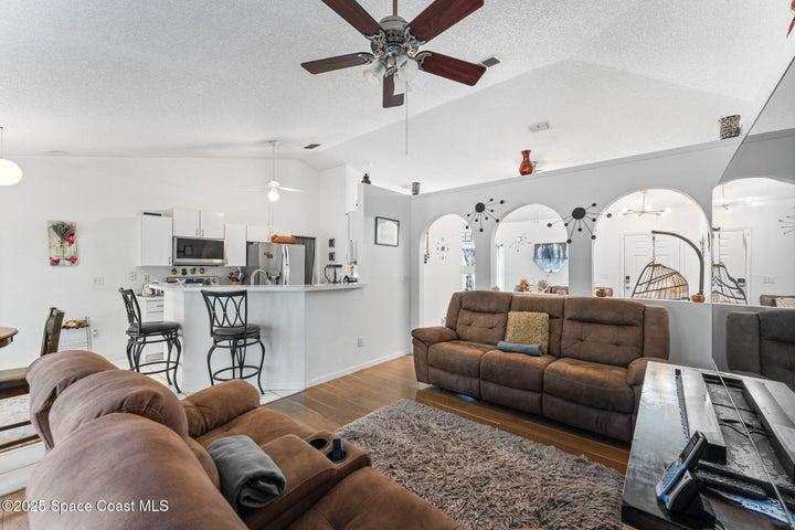 398 Taunton Road SW, Palm Bay, FL, 32908 photo 11
