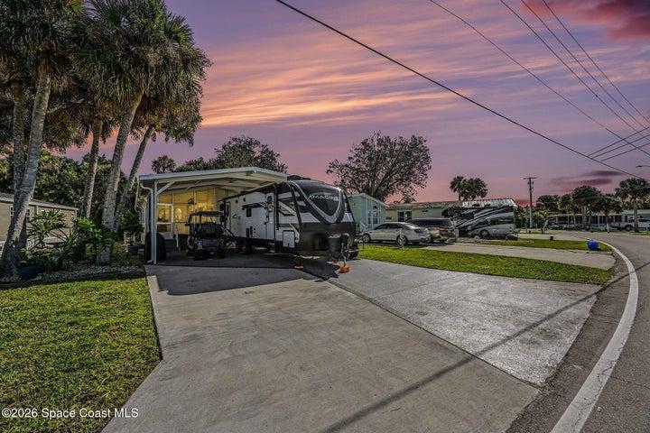 302 Plantation Drive, Titusville, FL, 32780 photo 3