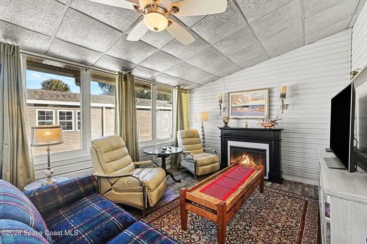 302 Plantation Drive, Titusville, FL, 32780 photo 9