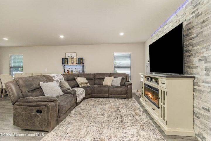866 Carnival Road Se Road SE, Palm Bay, FL, 32909 photo 8
