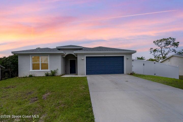 866 Carnival Road Se Road SE, Palm Bay