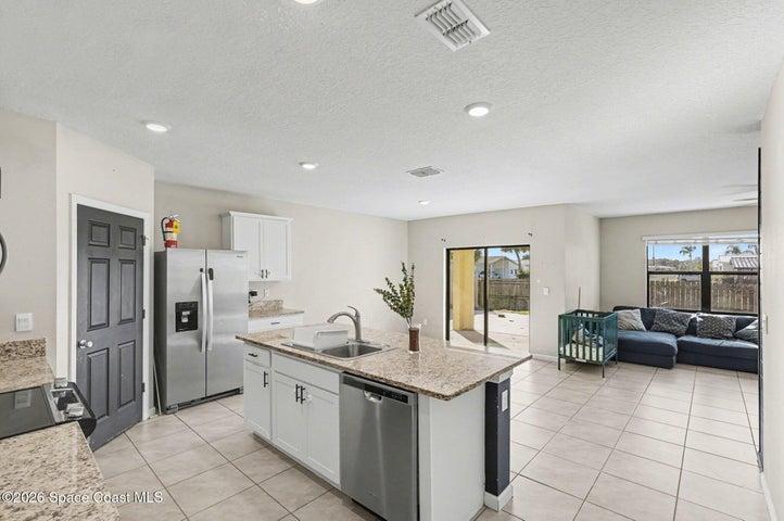 7539 Tourmaline Drive, Grant, FL, 32949 photo 12