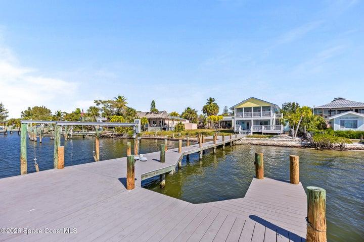 25 Vip Island A, Grant