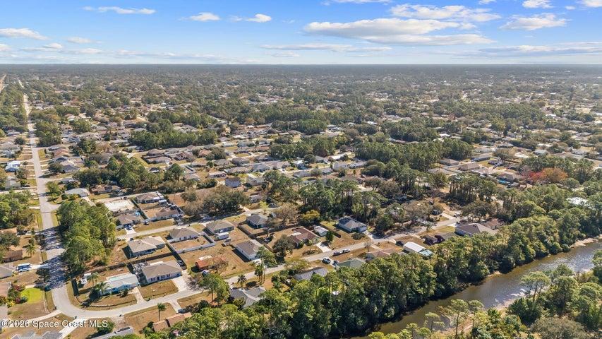 950 Barbados Avenue SE, Palm Bay, FL, 32909 photo 32