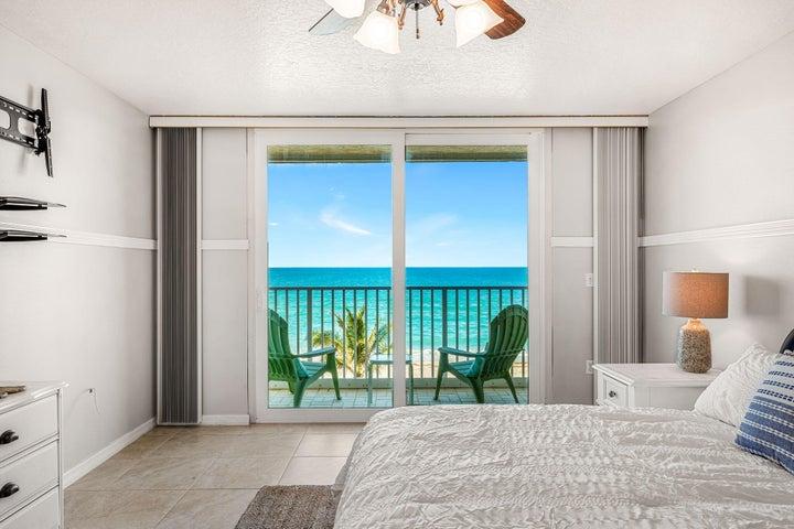Oversized Primary Bedroom