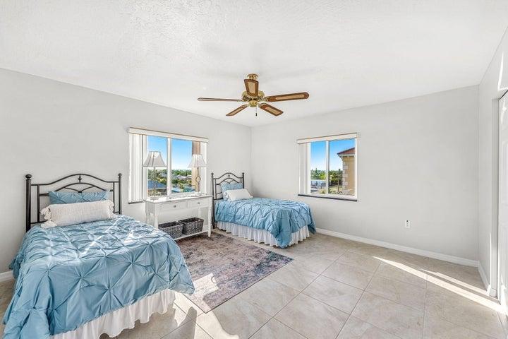 Oversized Bedroom 3 w/ walk-in closet