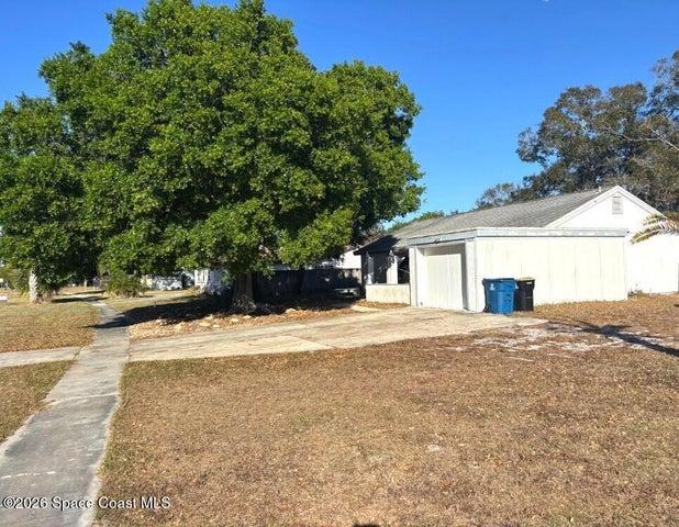 1614 Riviera Drive NE, Palm Bay, FL, 32905 photo 2