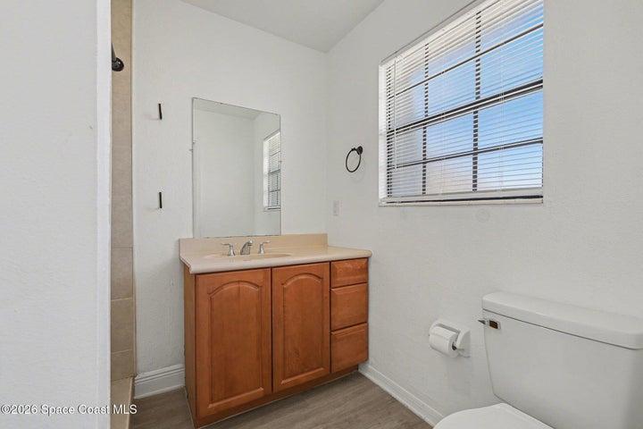 Full Bath 1