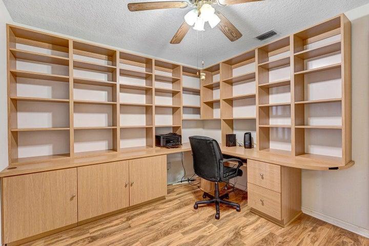 1180 Goldenrod Circle NE, Palm Bay, FL, 32905 photo 23