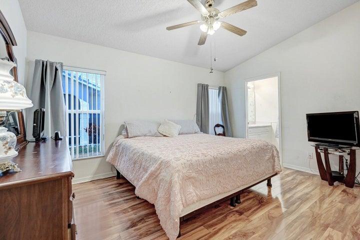 1180 Goldenrod Circle NE, Palm Bay, FL, 32905 photo 25