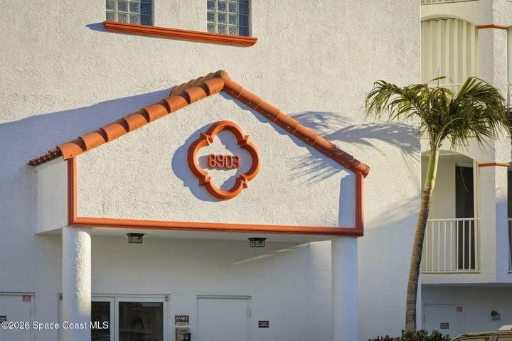 8903 Laguna Lane - Exterior of Building