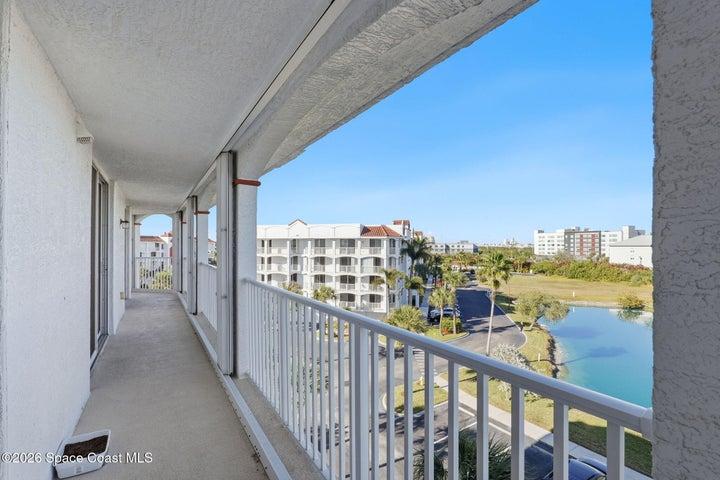 Wrap around Balcony features Sunrises & Sunsets & Views of Lake and River & Cruise Ships