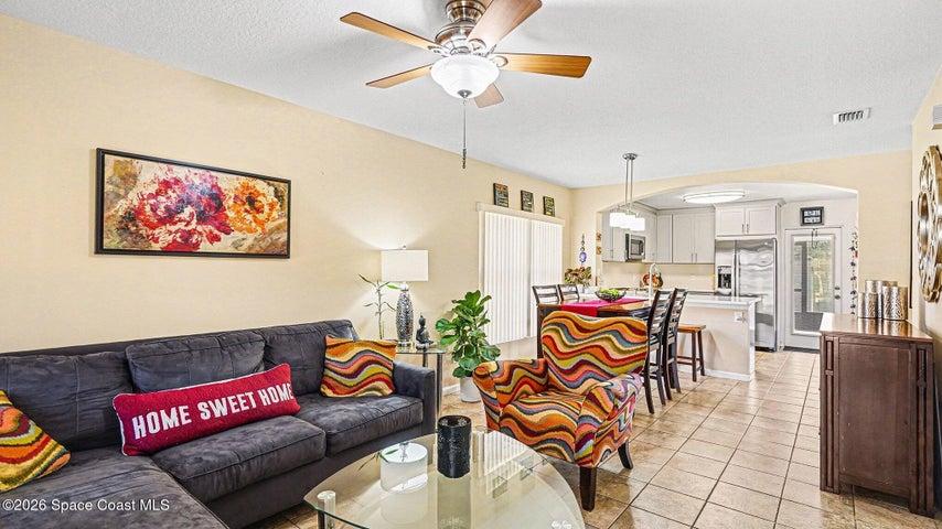 1010 Luminary Circle 101, Melbourne, FL, 32901 photo 2