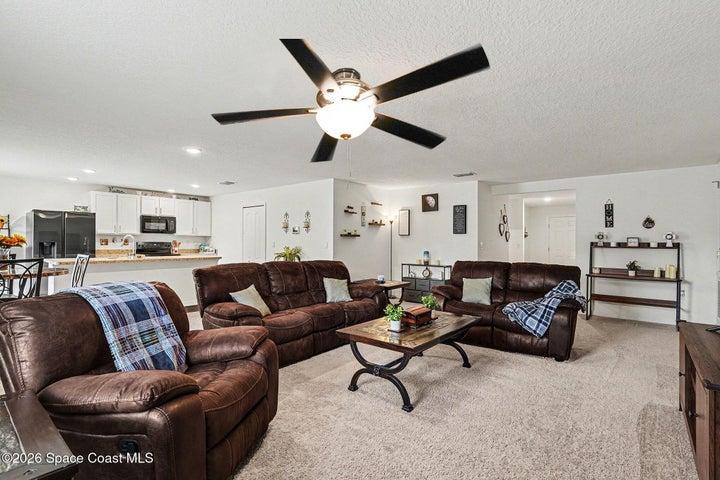 1986 Waukesha Avenue SE, Palm Bay, FL, 32909 photo 4
