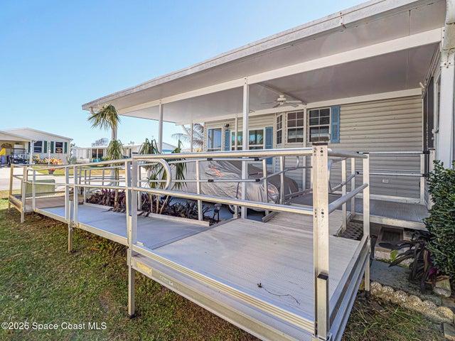 7566 Montauk Avenue U19, Micco, FL, 32976 photo 7