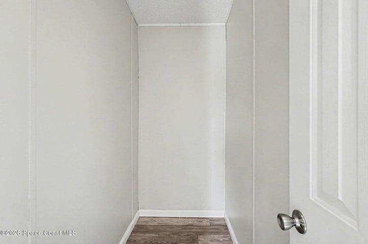 Guest Bed Closet