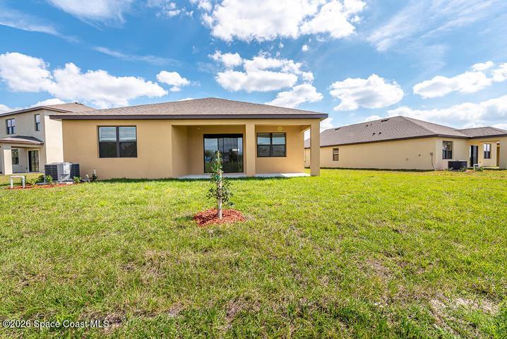 1863 Farmhouse Road SE, Palm Bay, FL, 32909 photo 7
