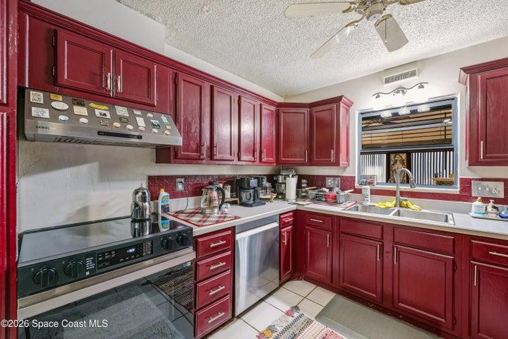 951 Pembroke Avenue NE, Palm Bay, FL, 32907 photo 29