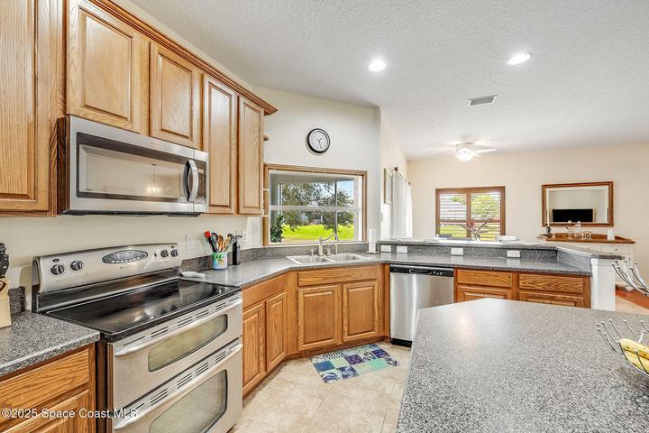 1137 Morgan Circle NE, Palm Bay, FL, 32905 photo 2