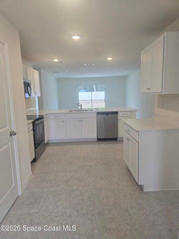 981 SW Richmond Circle SW, Palm Bay, FL, 32908 photo 4