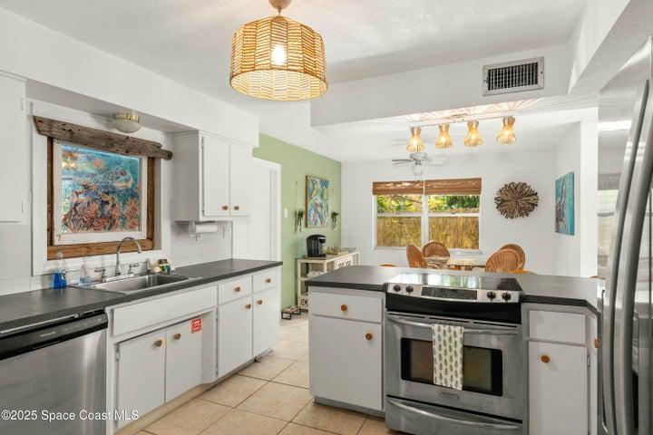 124 Aucila Road, Cocoa Beach, FL, 32931 photo 21