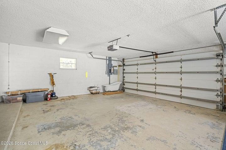 Attached Garage