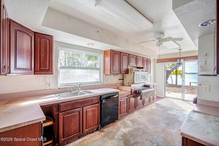 535 Robinhood Drive, Merritt Island, FL, 32953 photo 14