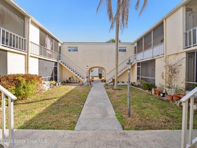 3135 Shady Dell Lane 119, Melbourne, FL, 32935 photo 3