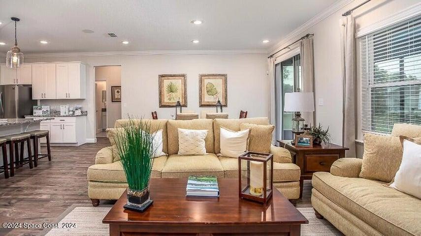 Model Home - Actual features may vary.