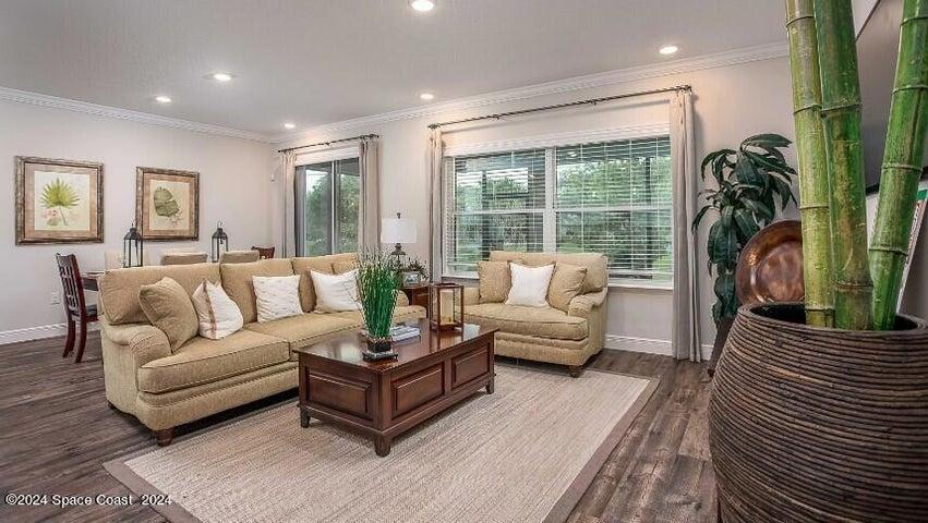 Model Home - Actual features may vary.