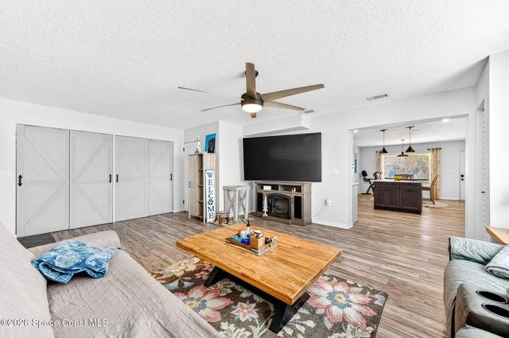 1810 S Park Avenue, Melbourne, FL, 32901 photo 17