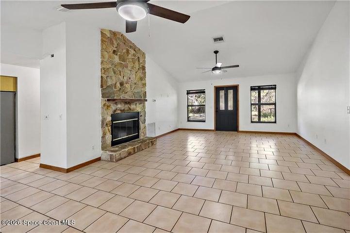 12385 79th Street, Fellsmere, FL, 32948 photo 4