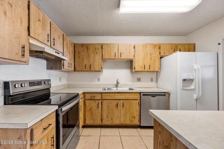 2016 Manor Drive NE, Palm Bay, FL, 32905 photo 8