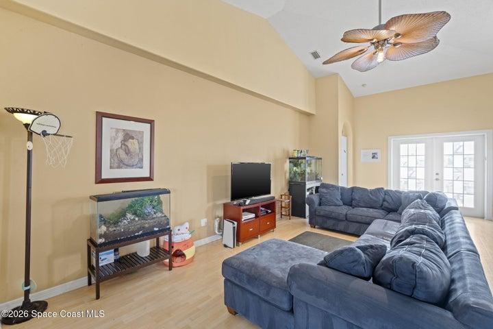 1065 Venetian Drive 205, Melbourne, FL, 32904 photo 3