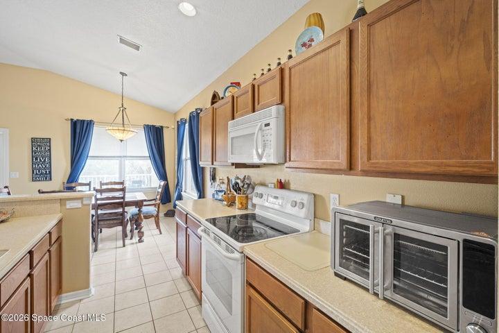 1065 Venetian Drive 205, Melbourne, FL, 32904 photo 6