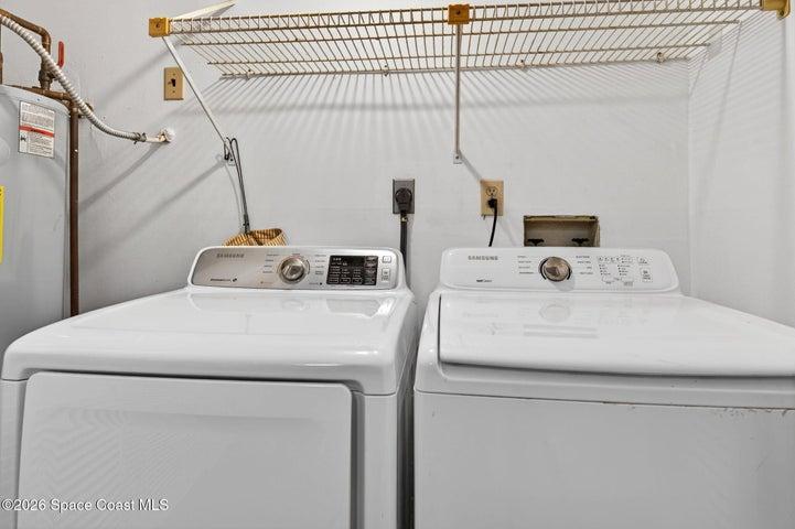 Washer/Dryer off Primary bath