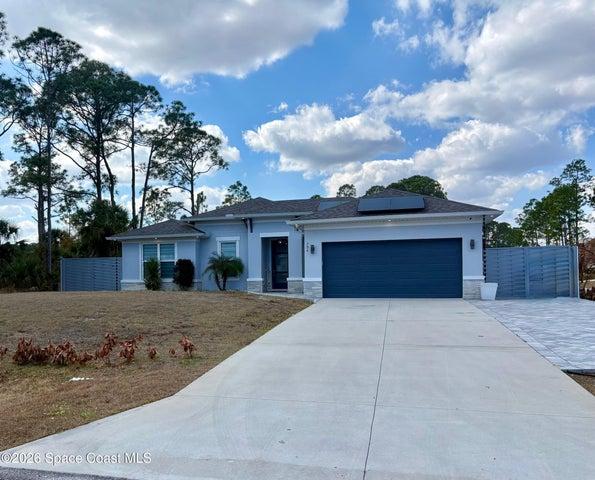 704 Griffin Avenue SW, Palm Bay