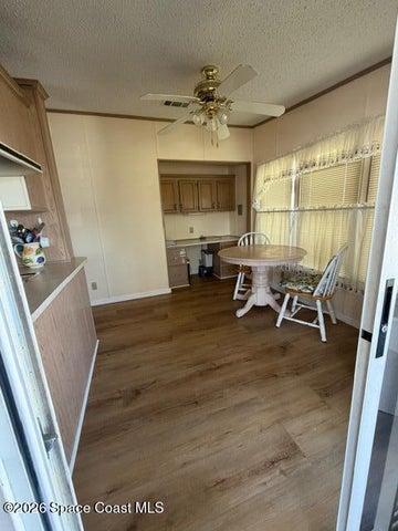 Breakfast nook