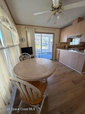 Breakfast nook