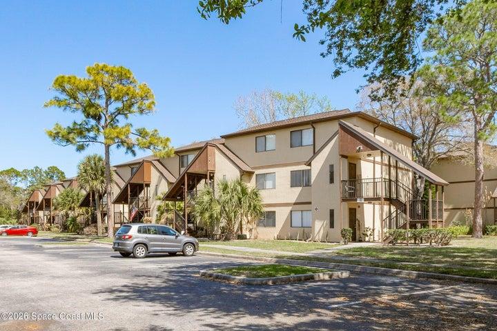 7820 Shadowood Drive 304, Melbourne, FL, 32904 photo 2