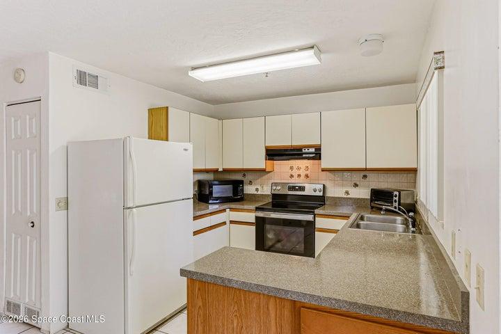 7820 Shadowood Drive 304, Melbourne, FL, 32904 photo 14