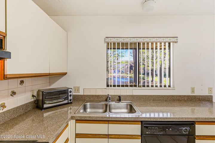 7820 Shadowood Drive 304, Melbourne, FL, 32904 photo 16